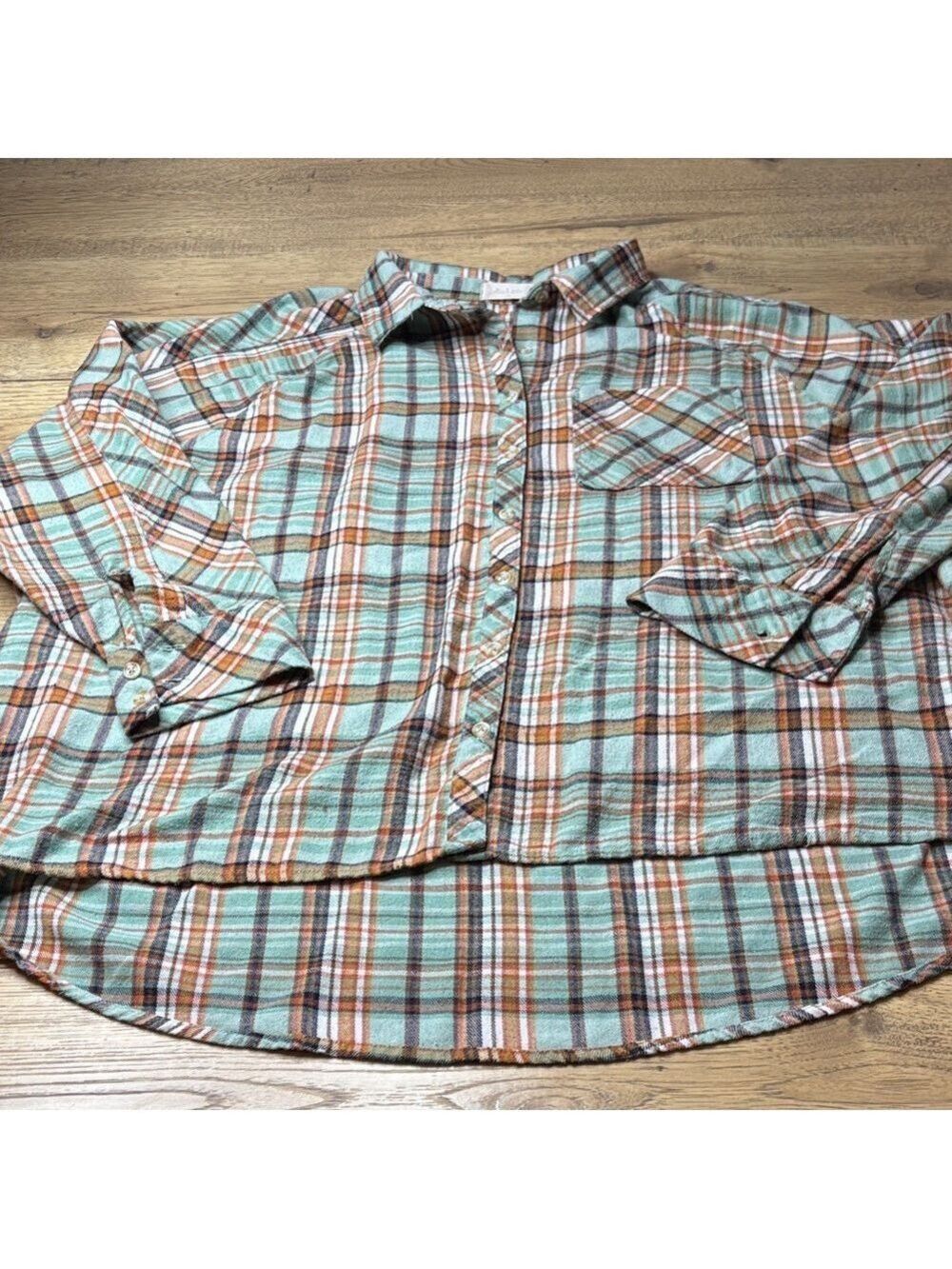 Women’s Altar'd State Oversized Plaid Button-Down Hi-Lo Shirt Size Medium